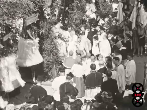 Cloche du Mas Rillier Fête des moissons à Tramoyes 1947